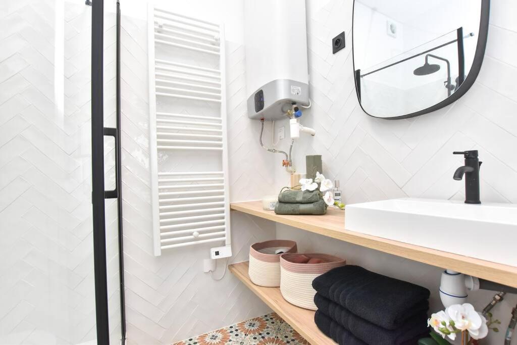 Charming Flat In Montmartre - Imhost Apartment Paris Ngoại thất bức ảnh